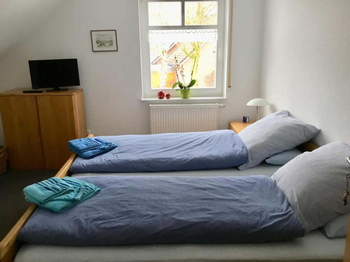 Ferienwohnung Rossis Nuest, 31516 Uplengen Εξωτερικό φωτογραφία